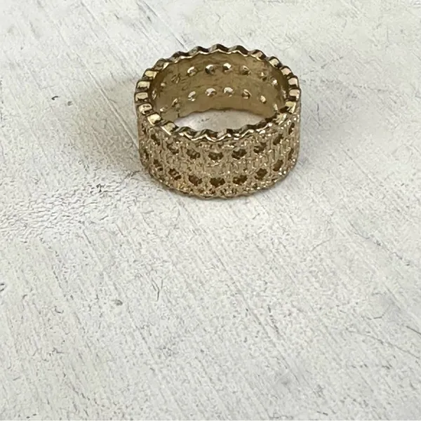 Gold tone band ring - Image 5