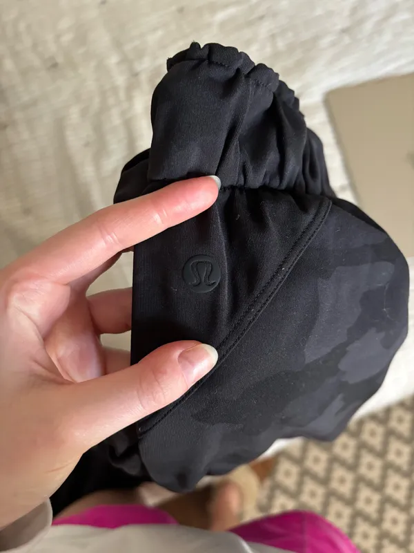Lululemon Joggers - Image 4