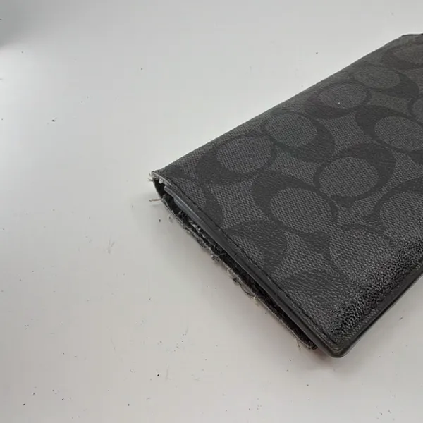 Coach Signature Coated Canvas Slim Black Wallet - Image 4