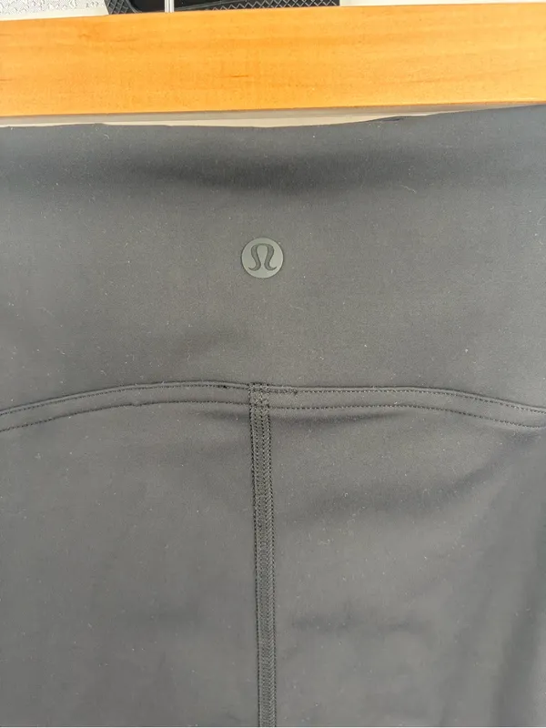 Lululemon instill high rise tight 25” black NWT womens 20 athletic training - Image 5