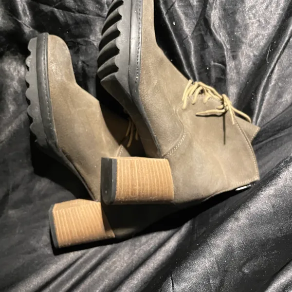 Gidigio Italian Suede Leather Ankle Boots - Image 3