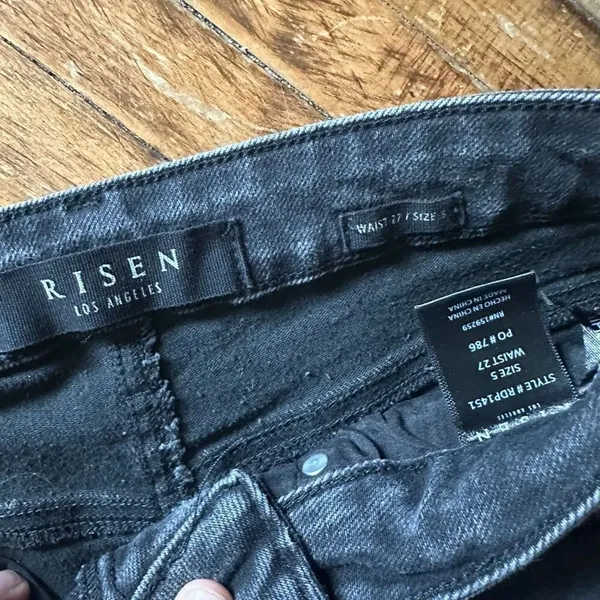Risen distressed stretchy flared 5/27 boutique jeans - Image 2