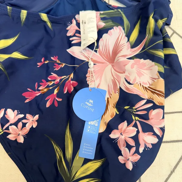 Cupshe One Piece‎ Swimsuit M Navy Blue Tropical Floral Wrap Halter Cutout NWT - Image 9