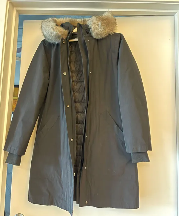 ZARA Coat With Fur - Image 2