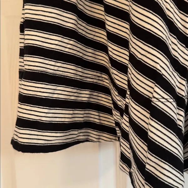 LOFT Black and White Striped Skater Skirt with Pockets Size Small - Image 3