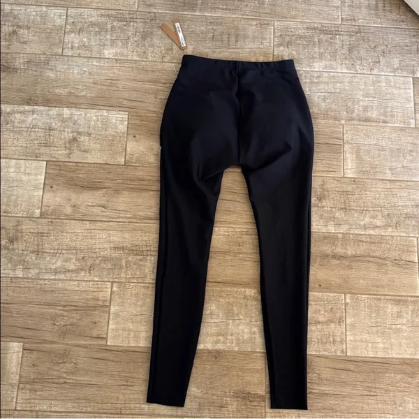 Skims Butt (B23) Lifting Nwt Size S Leggings - Image 2
