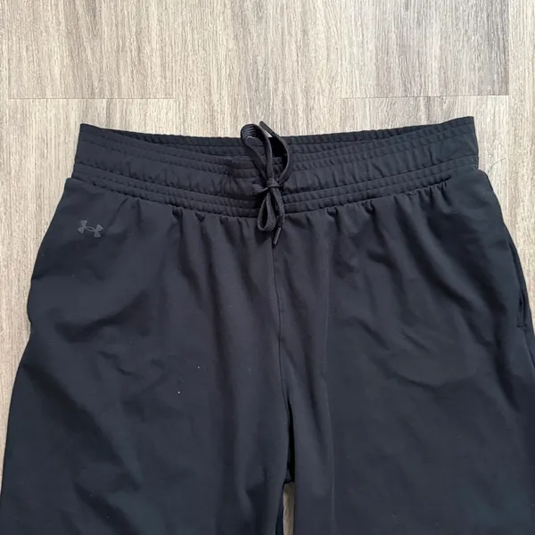 Under Armour Women's Black Track Pants - Image 2