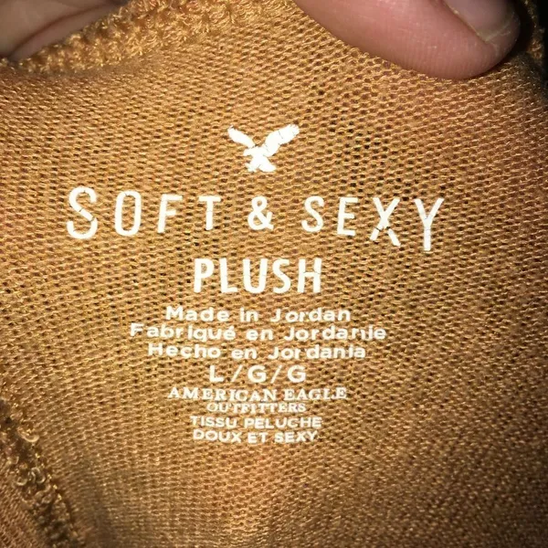 American Eagle Soft and Sexy plush raw hem mustard yellow high low tee - Image 3