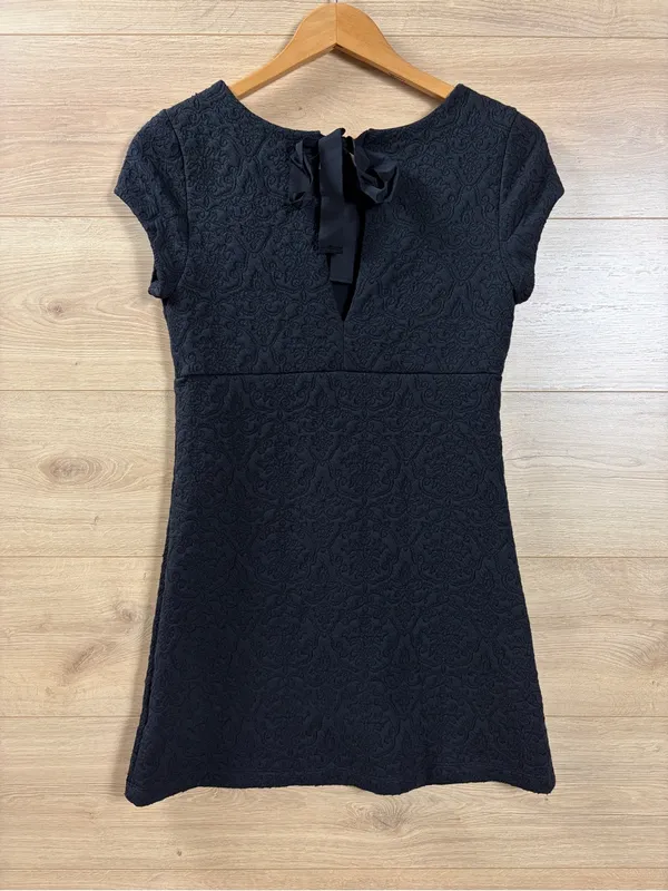Kimchi Blue Black Textured Cap-Sleeve Super Mini Dress - Image 5