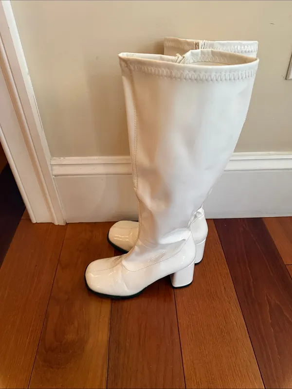 Funtasma Size 6 White Vegan Patent Knee-High Block Heel Gogo Boots - Image 4