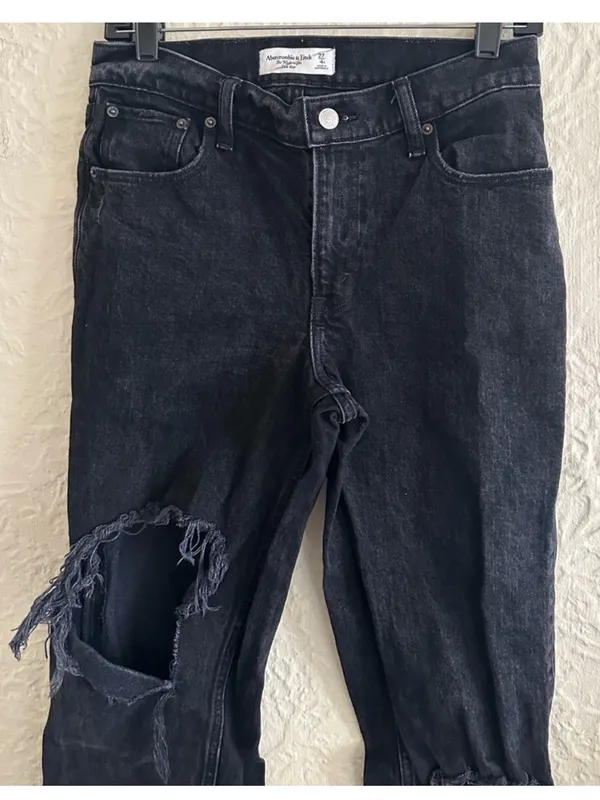Abercrombie and Fitch the 90s Straight Low Rise Black Ripped Knees Jeans 27 4 - Image 2