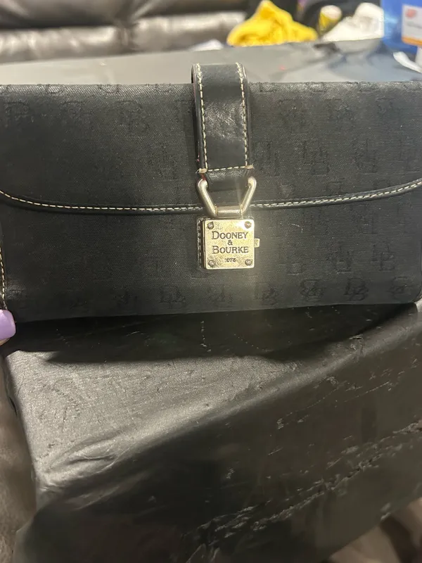 Dooney & Bourke Wallet Black - Image 4