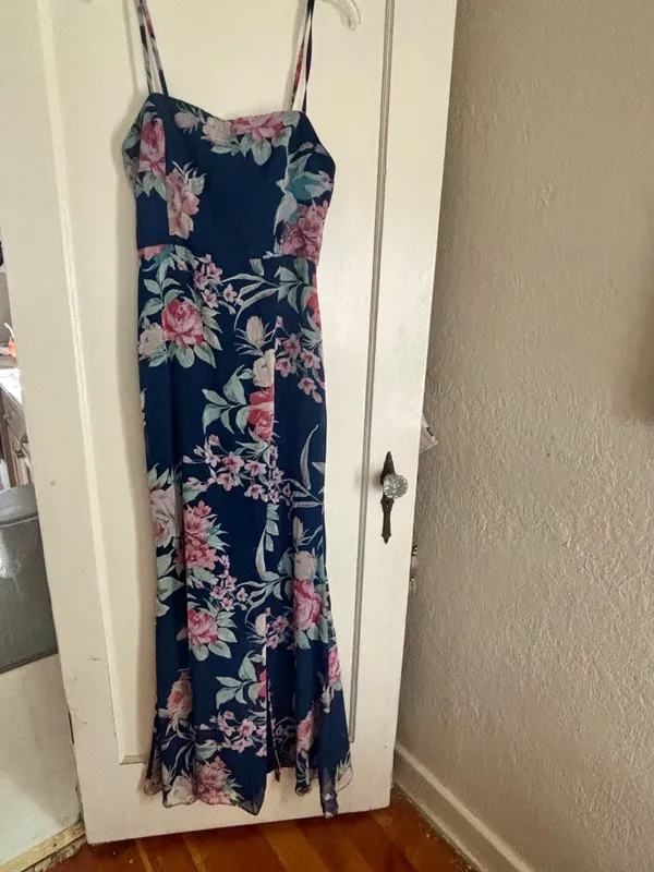 Lulu's Navy Floral Spaghetti-Strap Maxi Dress - Image 4