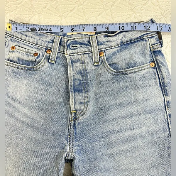 Levi's Premium Wedgie jeans button fly high waist size 26 - Image 8