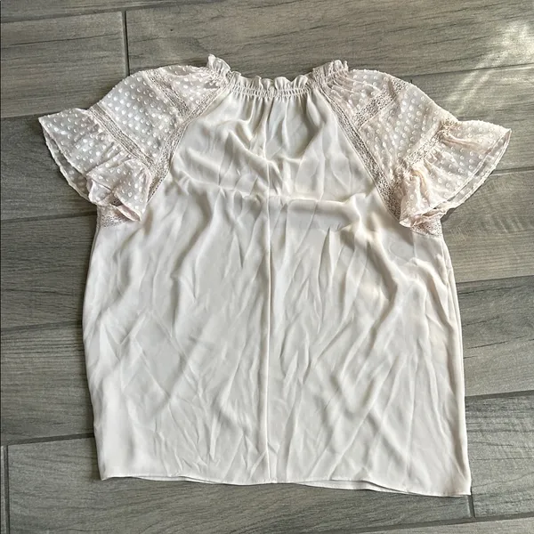 Express Cream Lace Sleeve Blouse - Image 4