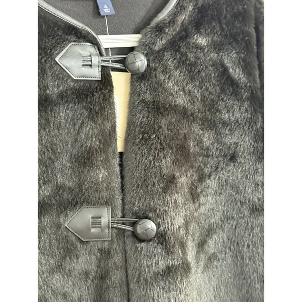 NWT Universal Thread Women Black Faux Fur Toggle Jacket Coat Pockets Size XL - Image 6