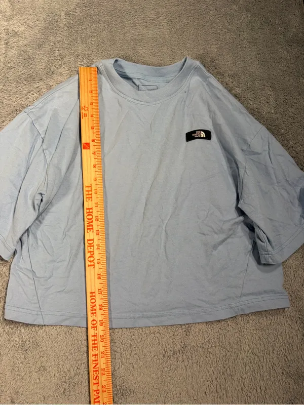 The North Face Light Blue Cropped Tee shirt small - Image 8