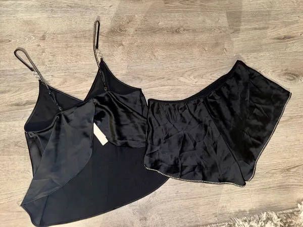 Victoria's Secret black satin cami and shorts pajama set with rhinestones NEW - Image 6