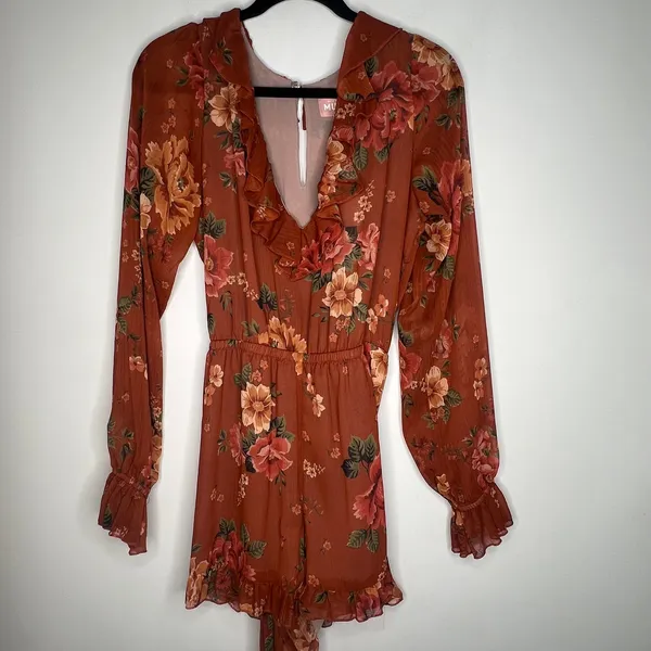 Show Me Your Mumu Ruffle Romper Size Medium - Image 3