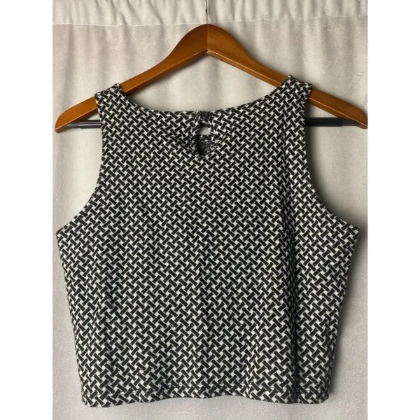 Altar’d State sparkle Boho Grunge Black & White Teen Sleeveless Crop Top L - Image 3