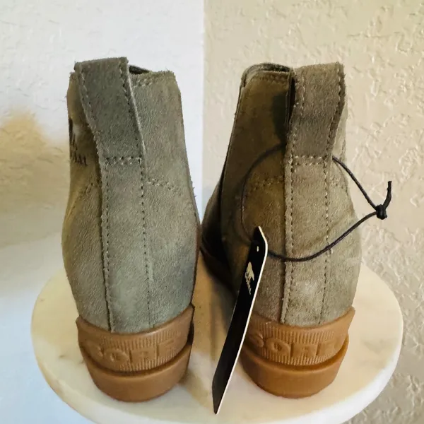 Sorel Evie II Waterproof Chelesa Bootie, Size 5.5 Stone Green, Leather/Suede NWT - Image 10