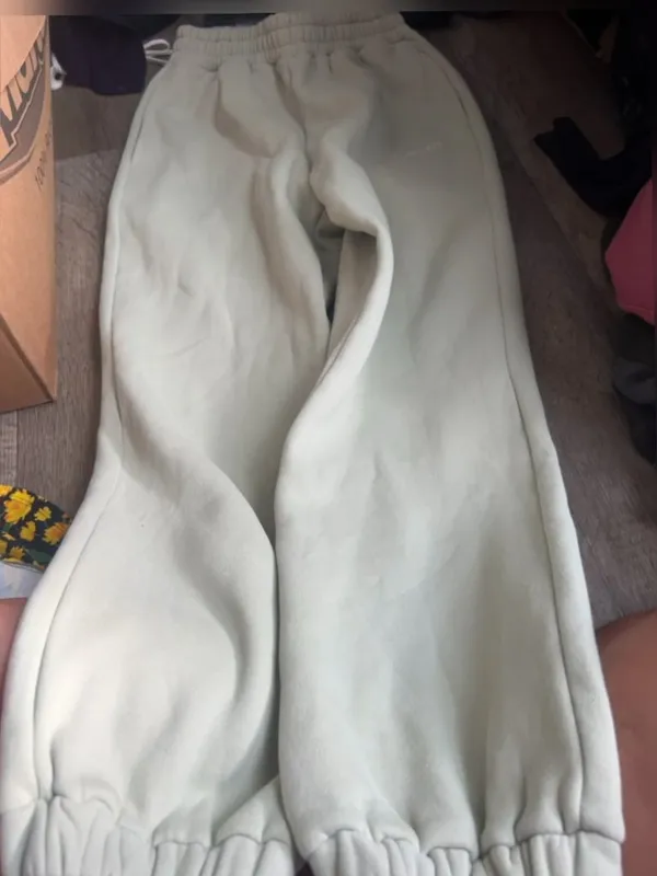 Comfrt small green sweatpants - Image 4