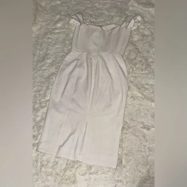 NWOT Dress the Population Bailey Off the Shoulder Dress white sz M - Image 4