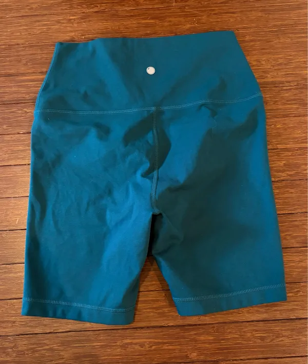 Yogalicious lux everyday shorts Teal Blue active stretch Womens size Medium M - Image 3