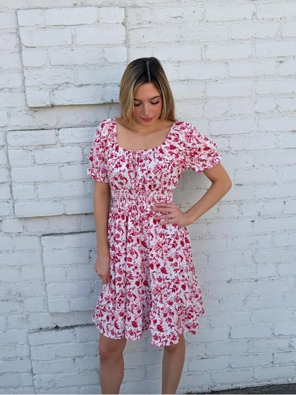 white + red milkmaid ruffled mini dress with red floral print Sz M #summer #spring #easter #milkmaid #cottagecore - Image 3