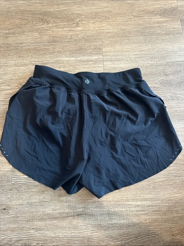 Lululemon Find Your Pace High-Rise Lined Short 3” - Image 3