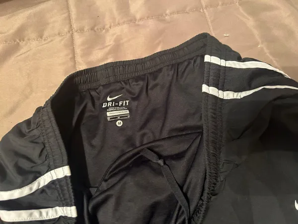 Shorts M - Image 2
