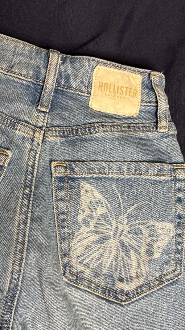 Hollister Ultra High-Rise Dad Jean Butterfly Print Size 00R - Image 5