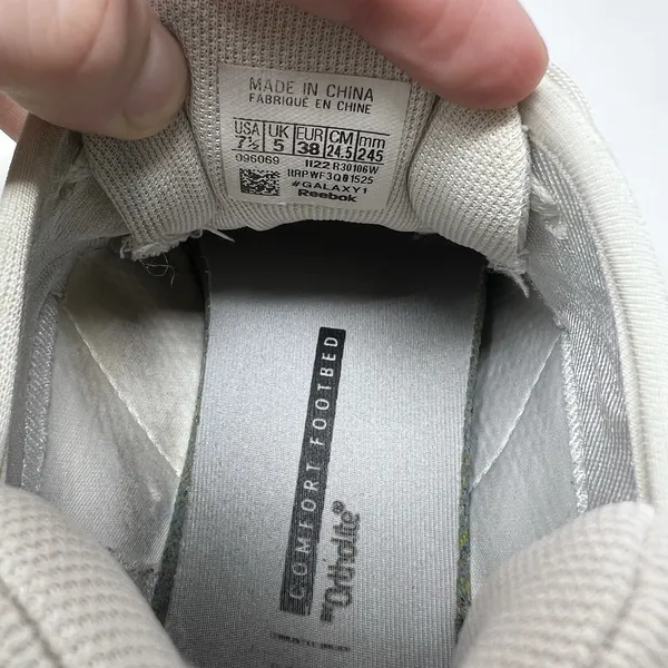Reebok Zig Dynamica STR Women's‎ Running Shoes Size 7.5 Chalk White Gum Athletic - Image 10