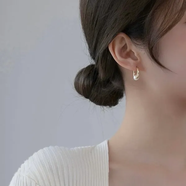 Elegant White Pearl Hoop Earrings for Women - Image 4