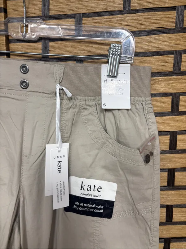 Dash Kate khaki Bermuda shorts size small Tan - Image 3