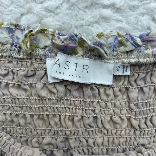 Astr the Label Purple Floral Flutter Sleeve Top Size XS - Image 10