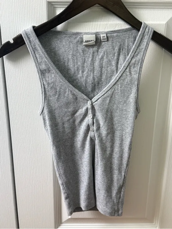 Aritzia Homestretch Rib Henley Tank in Gray - Image 2
