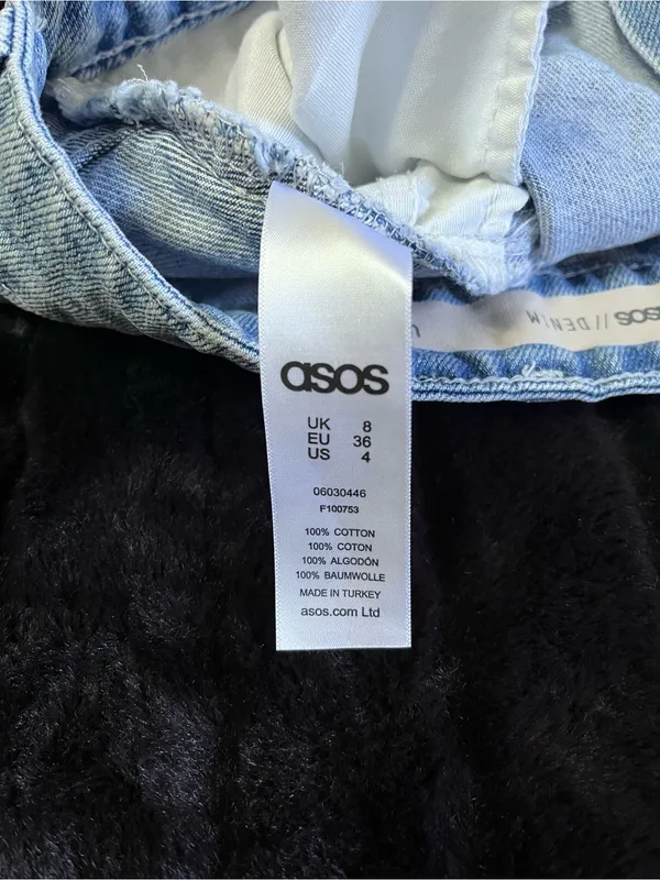 ASOS Women’s Light Wash Denim Mini Skirt Size 4 NWOT - Image 7