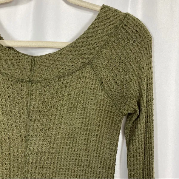 Free People Kate Thermal Long Sleeved Top: Olive Army Camo Green - Image 9