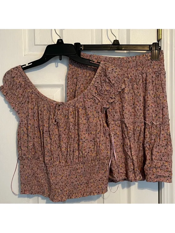 Hippie Rose Floral 2-Piece Set – Size Medium, NWOT boho western Nashville vibes - Image 3