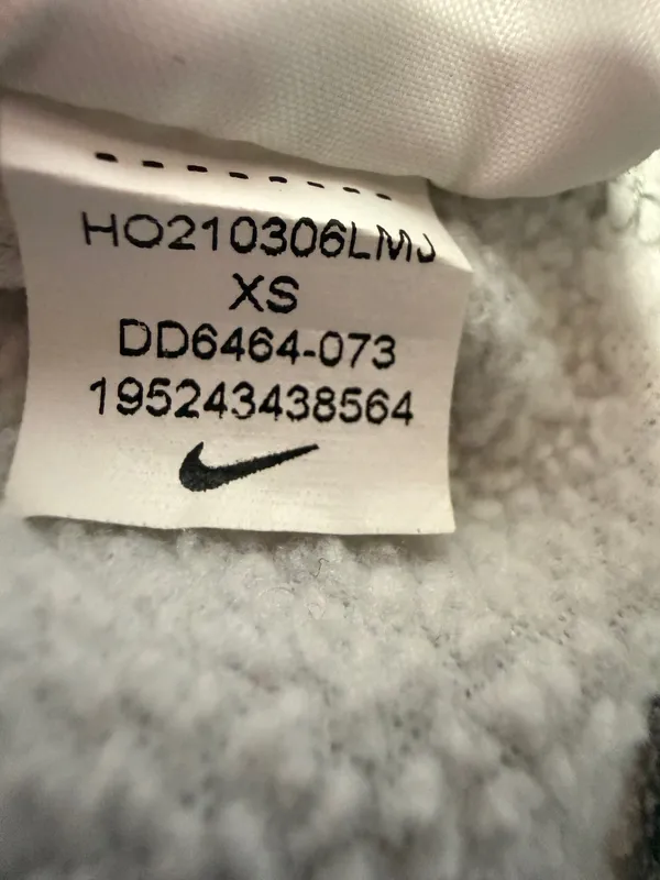 Nike Women’s Grey Hoodie XS white swoosh - Image 5
