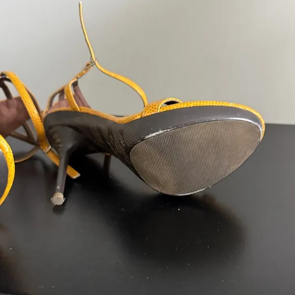 Yellow‎ Strappy Heels Sz 6 Yellow - Image 7