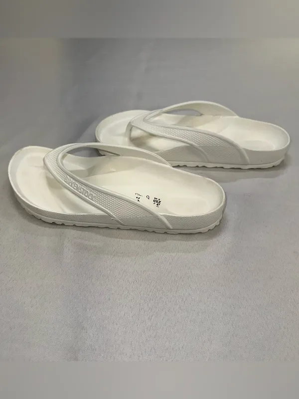 Birkenstock White Rubber Toe Post Thong Size 8 Women Size 6 Men - Image 4