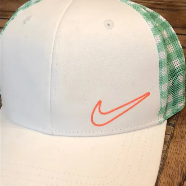 Nike hat - Image 2
