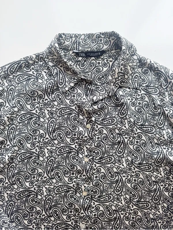Zara Satin Paisley Button Up Shirt Size Medium - Cream and Black - Image 3