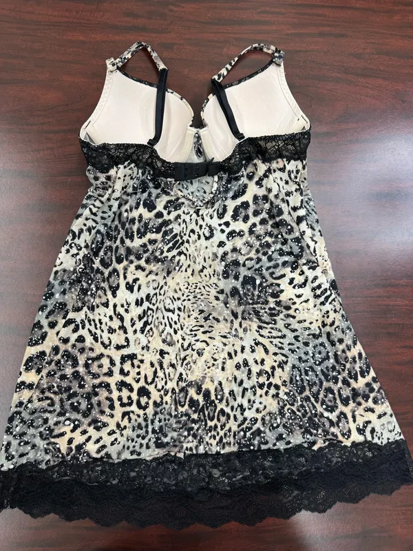 NWT Victoria’s Secret Leopard Print Lingerie Slip Size 34B - Image 3