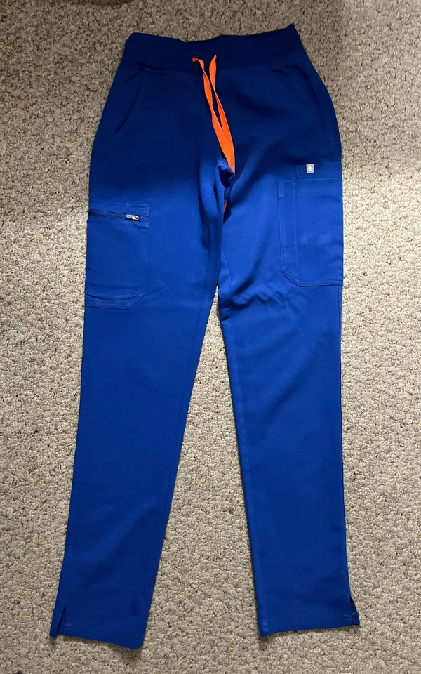 FIGS Winning Blue Scrub Set - Image 7