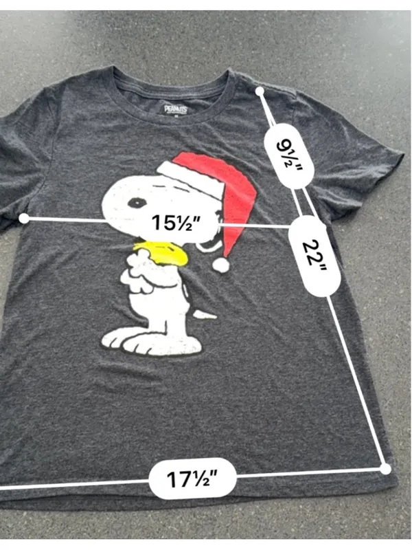 Women's PEANUTS Gray Snoopy Christmas Short Sleeve Tee M - Image 2