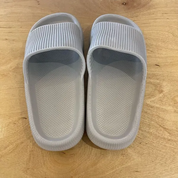 Pillow‎ Slide Womens Non-Slip Ultra Soft EVA Slippers Gray Size 38-39 - Image 4