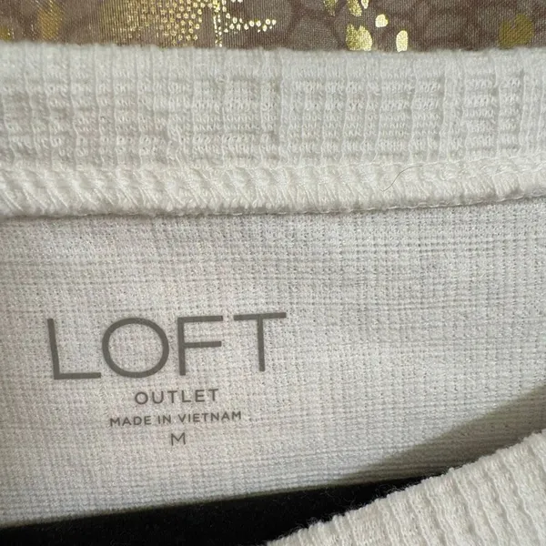 LOFT Ivory Cream Textured Peplum Button Wrist Top Blouse‎ Med NWT - Image 3